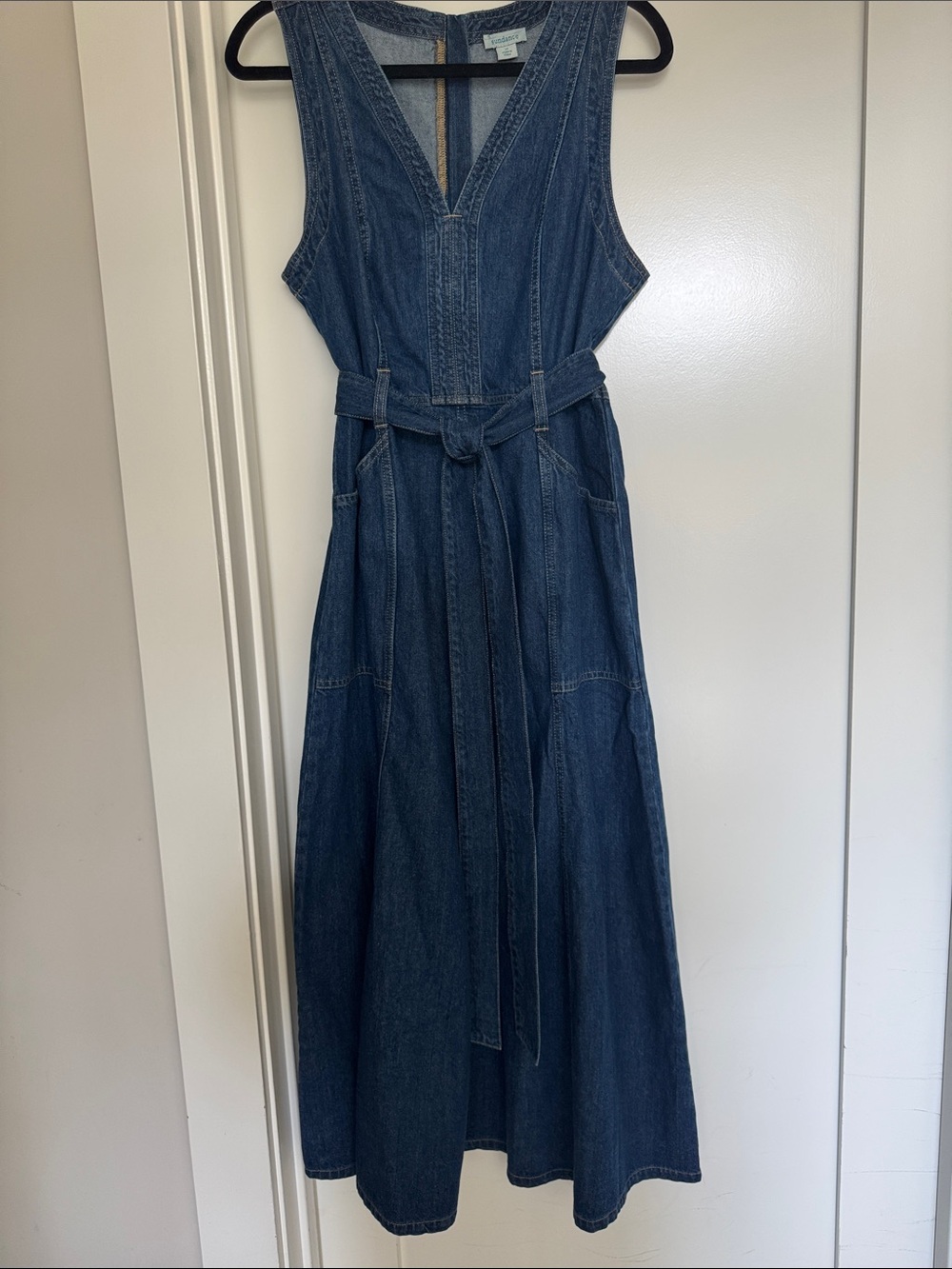 Sundance Denim belted v-neck Dress in Dark Blue with Tan Topstitching